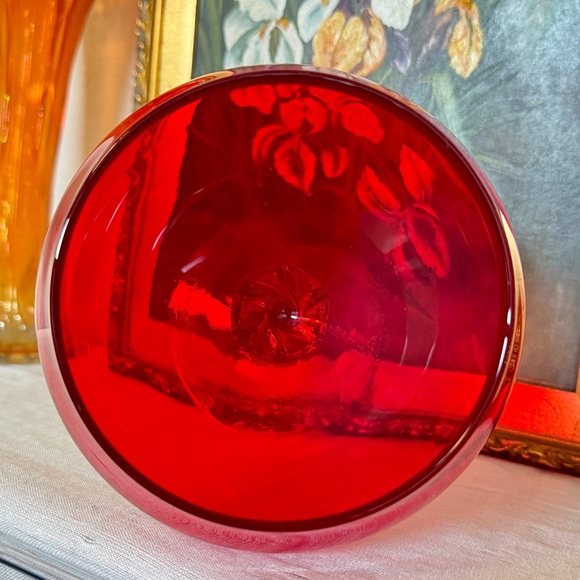 Empoli Amberina Twisted Stem Footed Goblet Vase - Picture 6 of 15